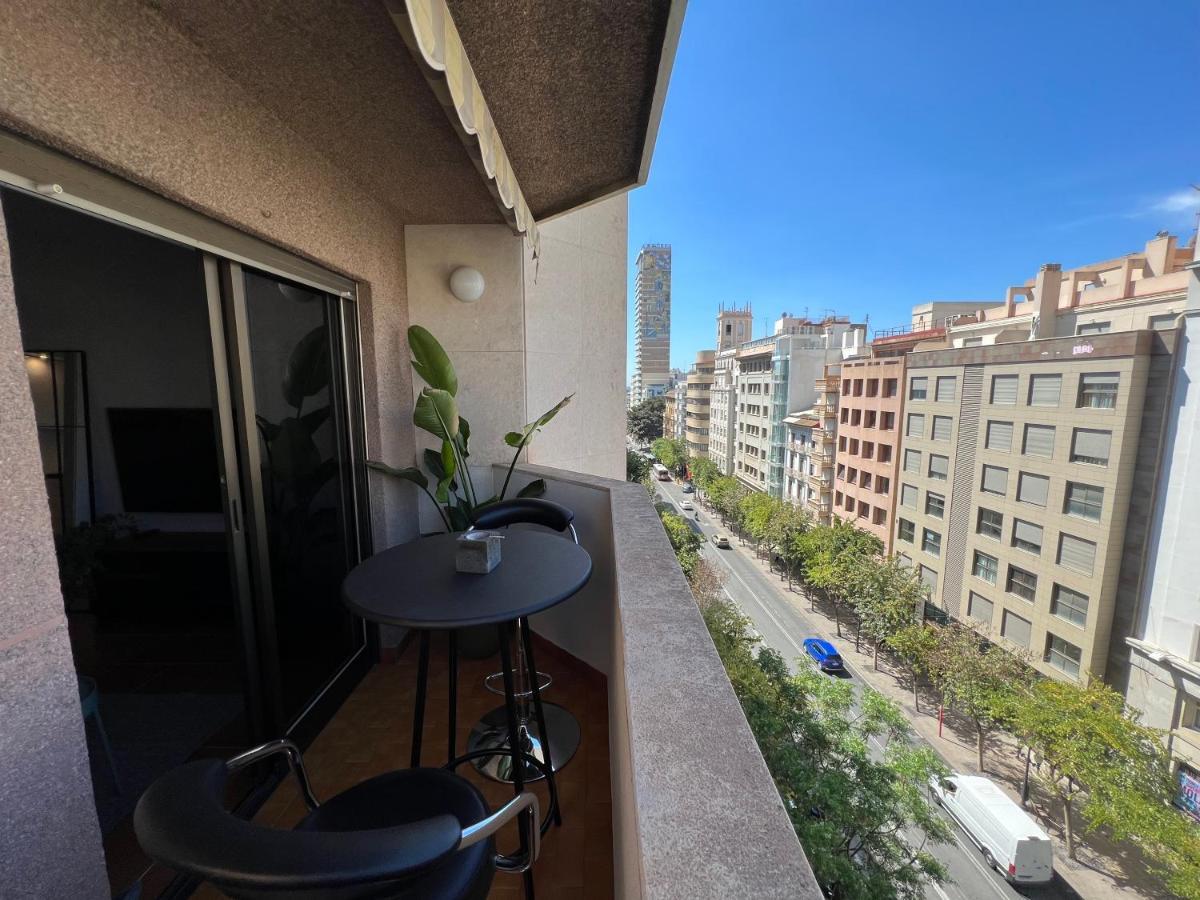 Apartamento Botero Alicante Bagian luar foto