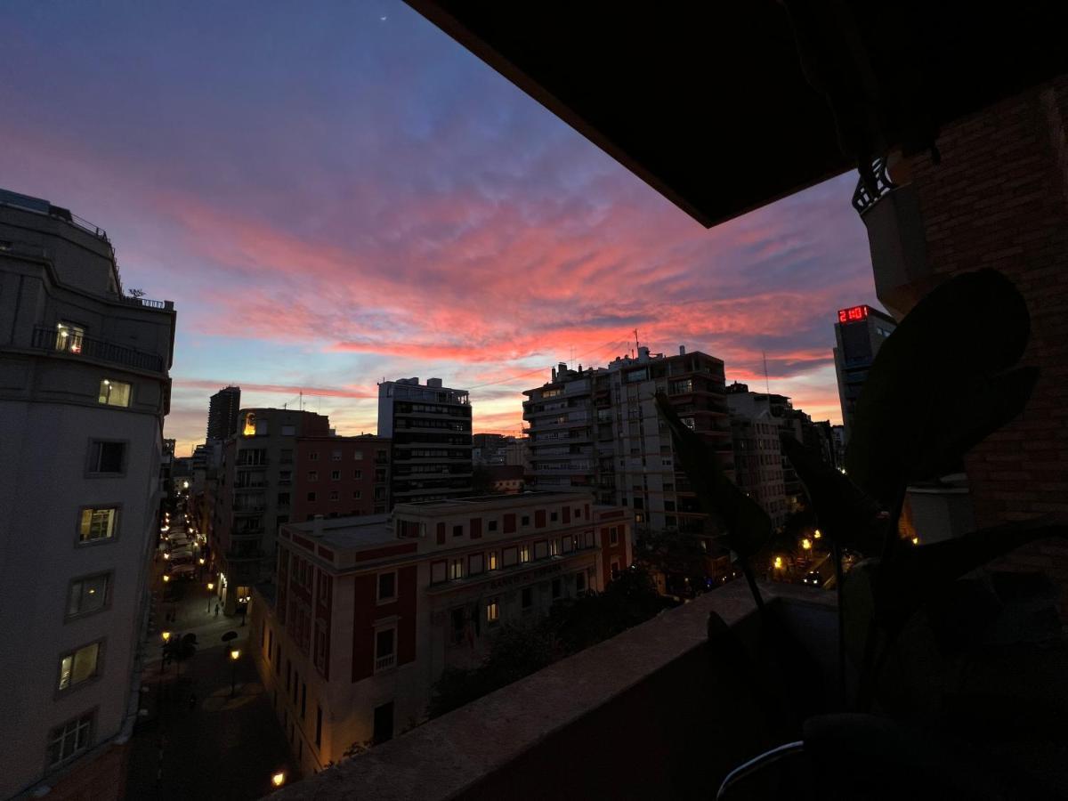 Apartamento Botero Alicante Bagian luar foto